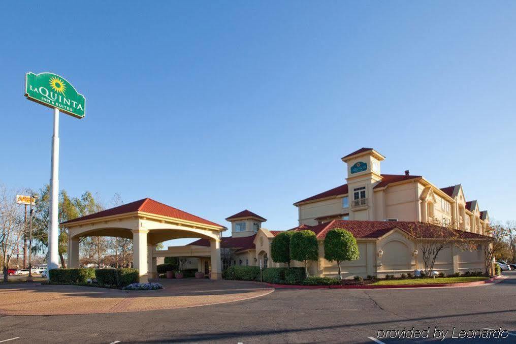 La Quinta By Wyndham Alexandria Airport Hotel Екстериор снимка